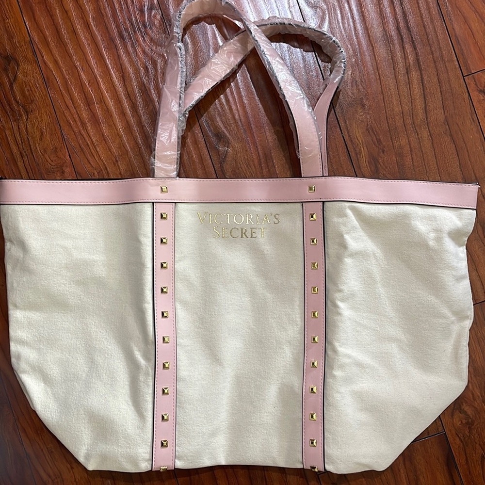 Victoria’s Secret tote bag